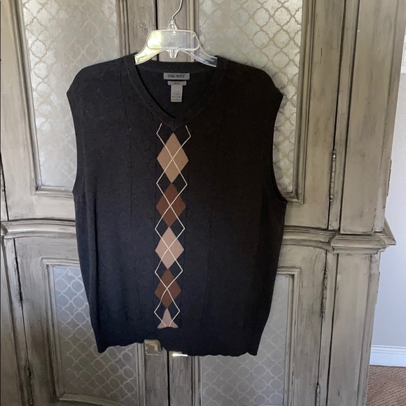 Men’s vest - Picture 1 of 3